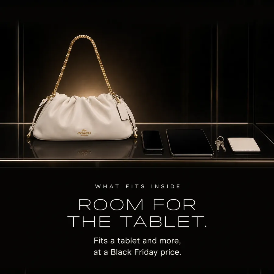Room for the tablet: the chalk Faye fits a tablet, a phone, keys and a card case, at a Black Friday price.
