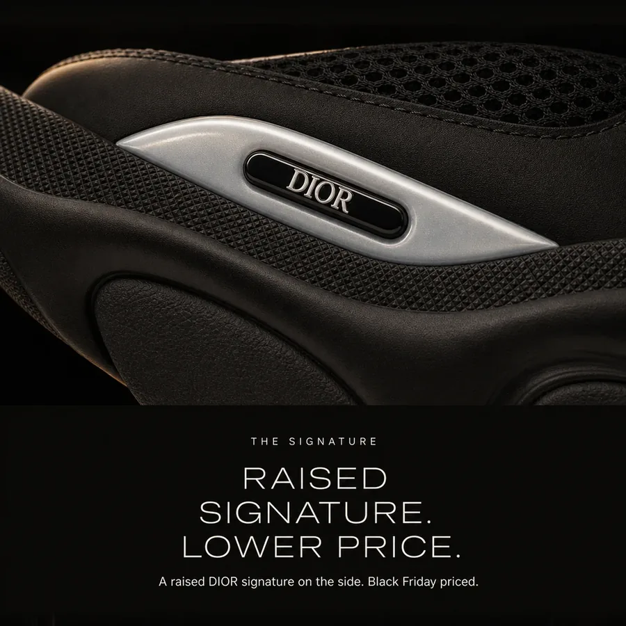 Raised signature, lower price: a raised DIOR signature on the side of the B22. Black Friday priced.