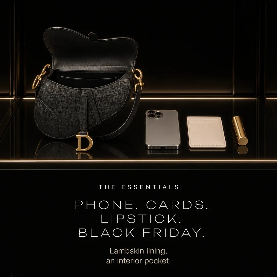 Phone, cards, lipstick, Black Friday: it fits the essentials, with a lambskin lining and an interior pocket.